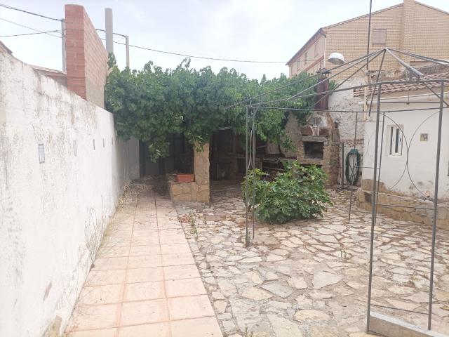 Casa de pueblo en venta. TORRELACáRCEL