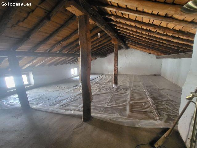 Casa de Pueblo en Venta en Velayos, Ávila