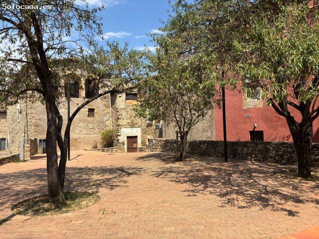 Casa de Pueblo en Venta en Celrà, Girona