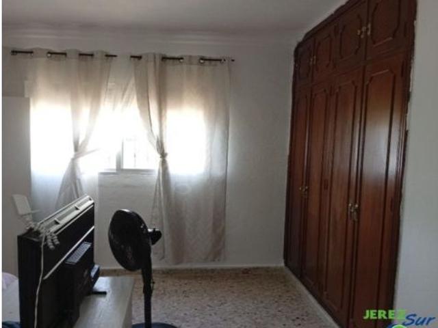 Casa de Pueblo en Venta en Jerez de la Frontera, Cádiz