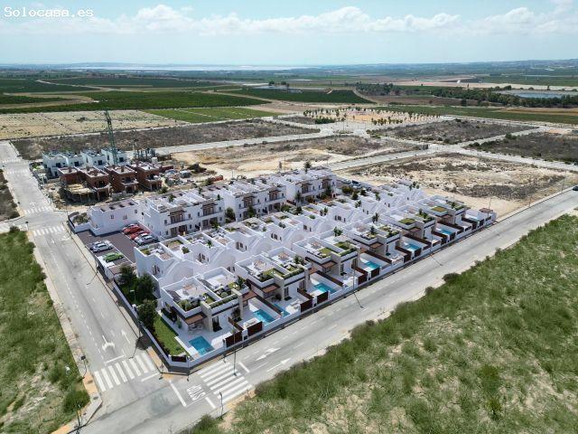 Casa de Pueblo en Venta en Orihuela, Alicante