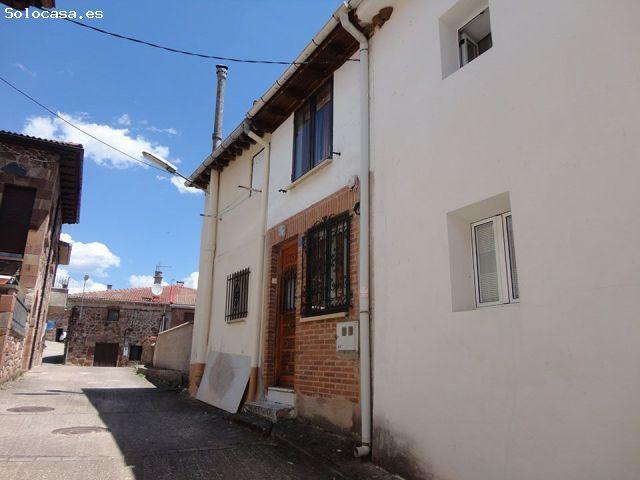 Casa de Pueblo en Venta en Riocavado de la Sierra, Burgos
