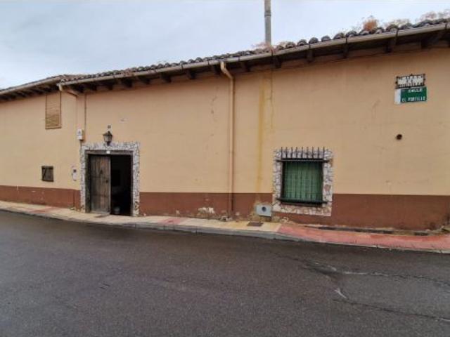Casa de Pueblo en Venta en Santovenia de la Valdoncina, León