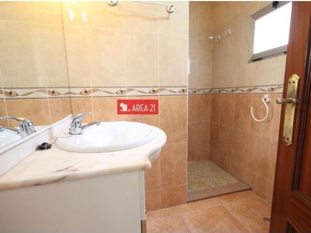 CASA DE PUEBLO EN VENTA LA POBLA DE VALLBONA
