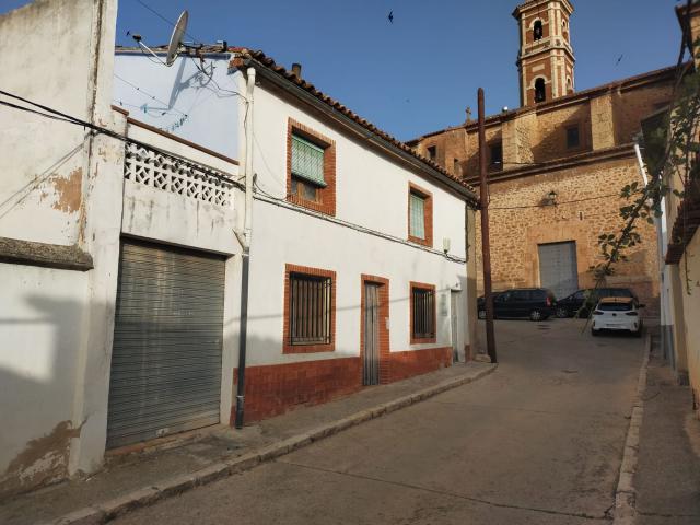 Casa de pueblo en venta. SARRIóN