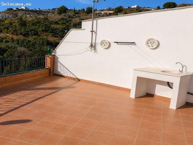 Casa de Pueblo en Alquiler en Árchez, Málaga