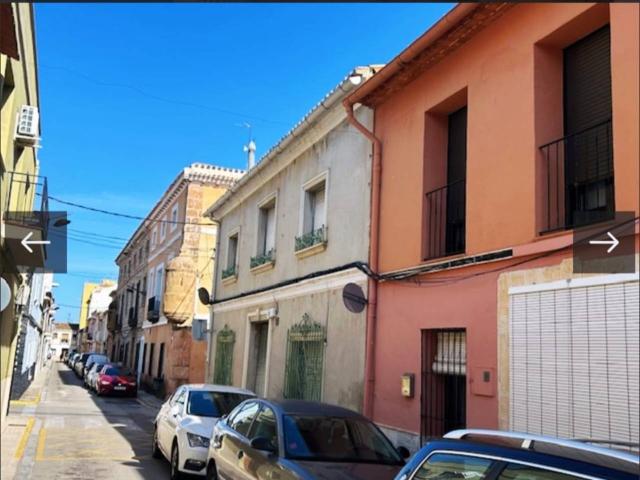 CASA DE PUEBLO EN ONDARA