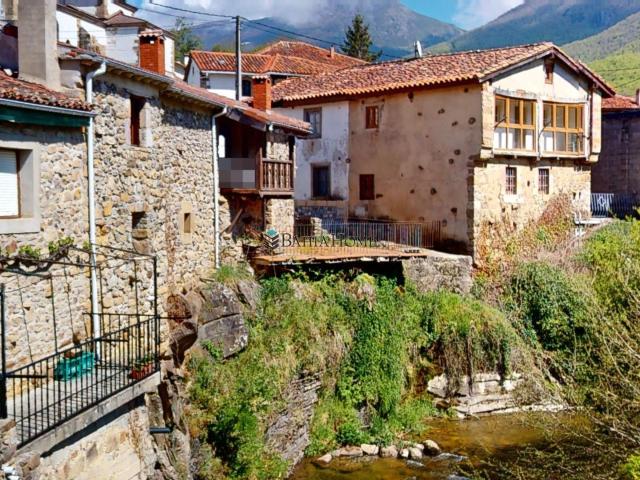 Casa de pueblo en Polaciones