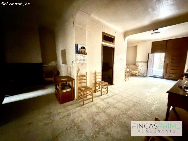 CASA DE PUEBLO EN RELLEU PARA REFORMAR JUNTO A LA IGLESIA OPORTUNIDAD