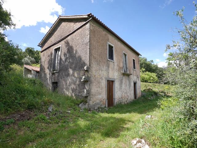 Casa de pedra para Recuperação em Penela, Coimbra 90m²