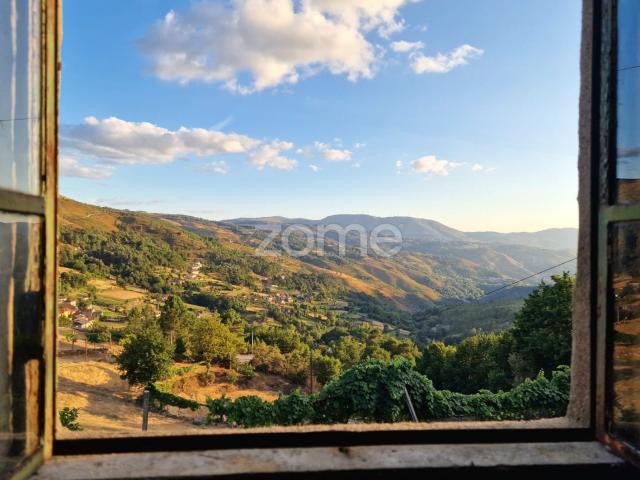 Casa de Pedra para Reforma – Covelo Gerês, Montalegre