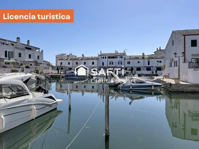 Casa de pescador con licencia turística – Canal principal – Empuriabrava