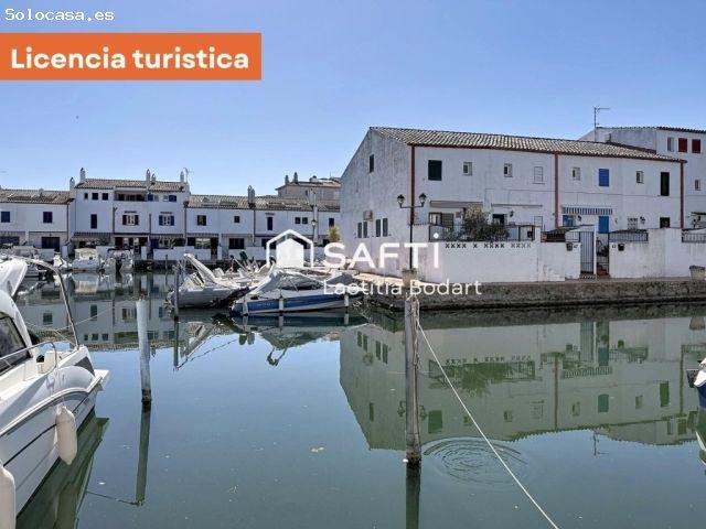 Casa de pescador con licencia turística – Canal principal – Empuriabrava