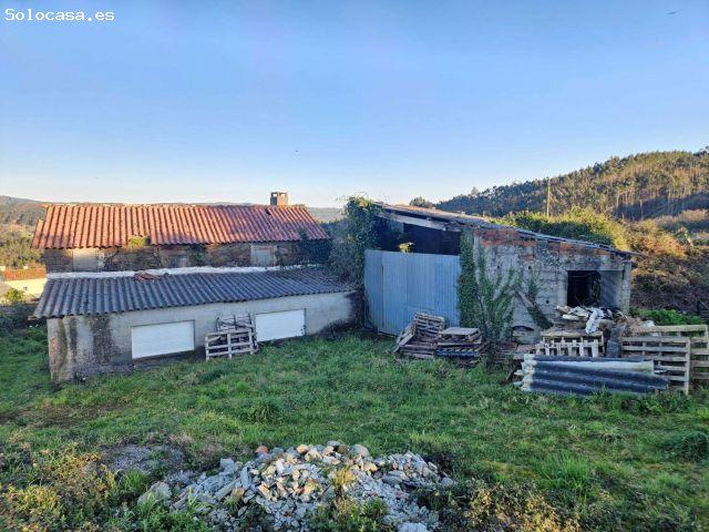 CASA DE PIEDRA PARA REHABILITAR AL LADO DE AMES