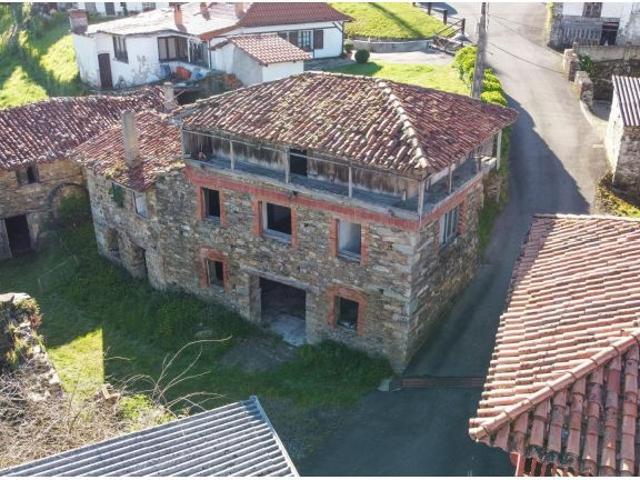 casa de piedra para rehabilitar