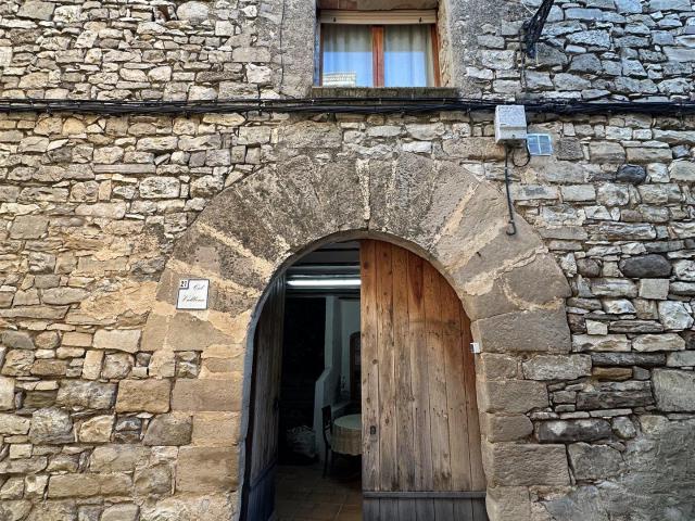 Casa de piedra reformada 1765 – amueblada y lista para ent. 282m² Montoliu de Segarra