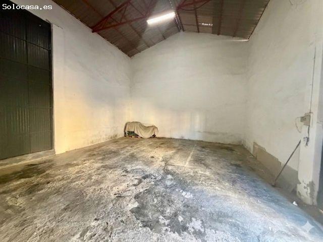 Casa de planta baja con nave garaje y gran huerto
