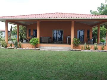 Casa de playa autosuficiente con una hectárea de terreno