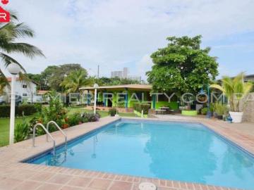 CASA DE PLAYA CON PISCINA