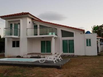 CASA DE PLAYA EN MALIBU LAKES CON PISCINA MM