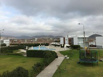 Casa de playa en condominio moravia 2 km 89.9 de la Panamericana Sur