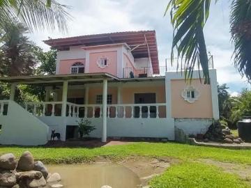 Casa De Playa Remodelada En Venta En Puerto Armuelles Panama