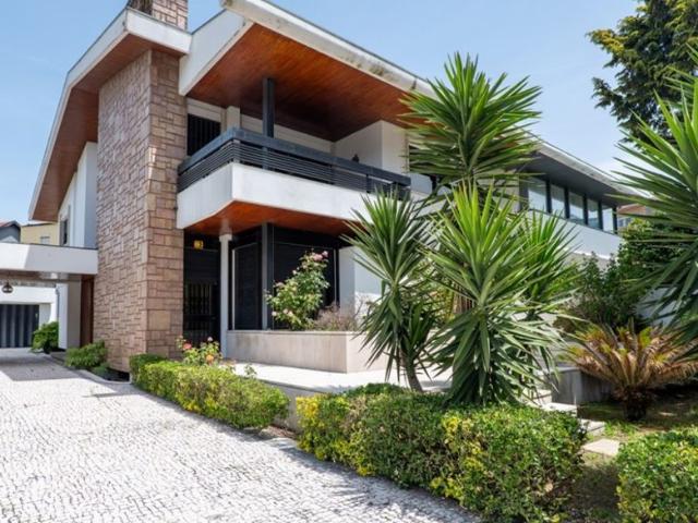 Casa de prestígio à venda Aldoar, Portugal
