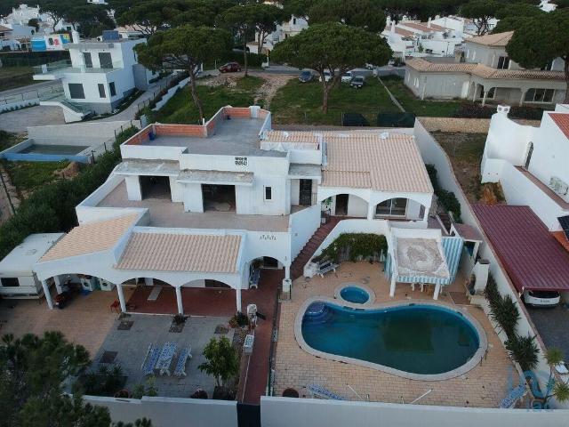 Casa de prestígio à venda Quarteira, Faro