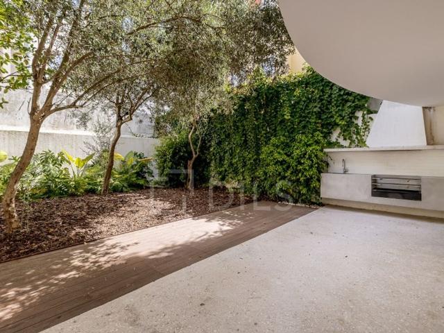 Casa de prestígio de 457 m² à venda Estrela Lapa, Lisboa