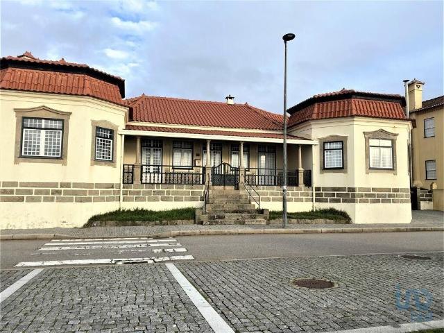 Casa de prestígio de 516 m² à venda São Félix da Marinha, Porto
