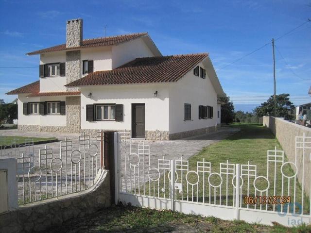 Casa de 286 m² à venda Cumeiras, Leiria