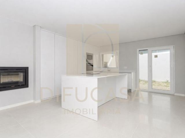 Casa de prestígio de 210 m² à venda Fernao Ferro, Seixal, Setúbal