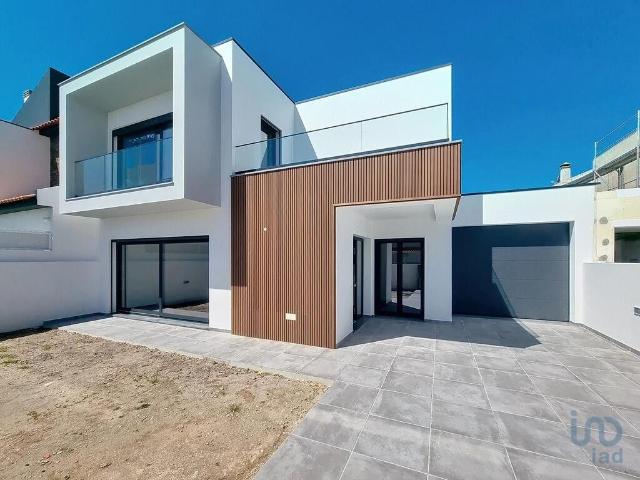 Casa de prestígio de 211 m² à venda Silveira, Lisboa