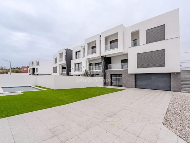 Casa de 226 m² à venda Seixal, Portugal