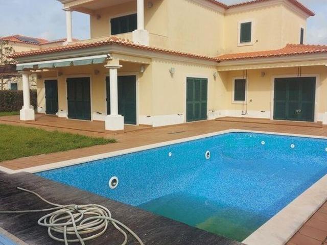 Casa de prestígio de 258 m² à venda Vale de Janelas, Leiria