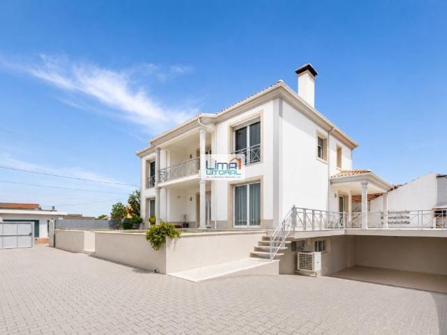 Casa de prestígio de 260 m² à venda Leiria