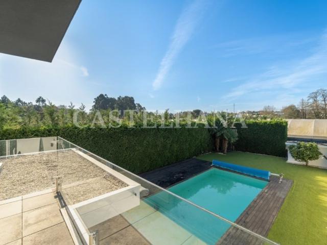 Casa de prestígio de 283 m² à venda Centro Vermoim, Maia, Porto