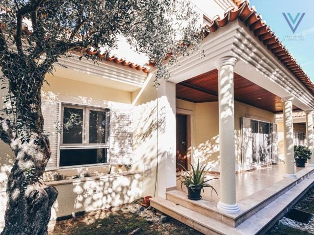Casa de prestígio de 296 m² para alugar Albarraque Rio de Mouro, Sintra, Lisboa