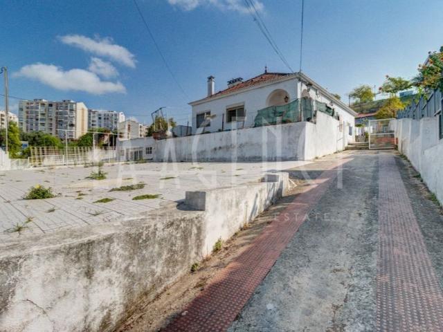 Casa de prestígio de 311 m² à venda Odivelas, Lisboa