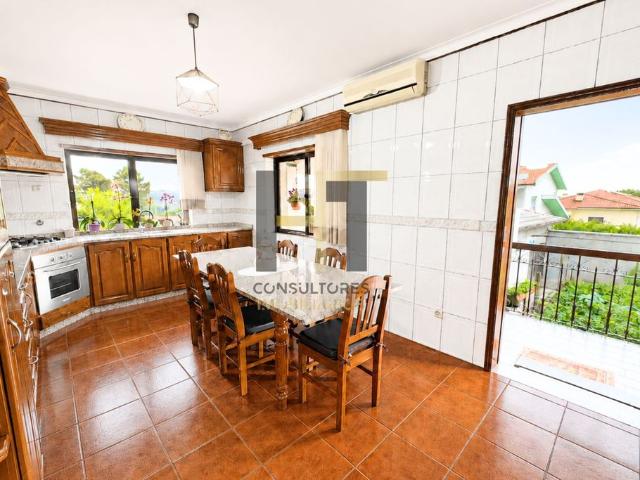Casa de prestígio de 312 m² à venda Lousada, Porto