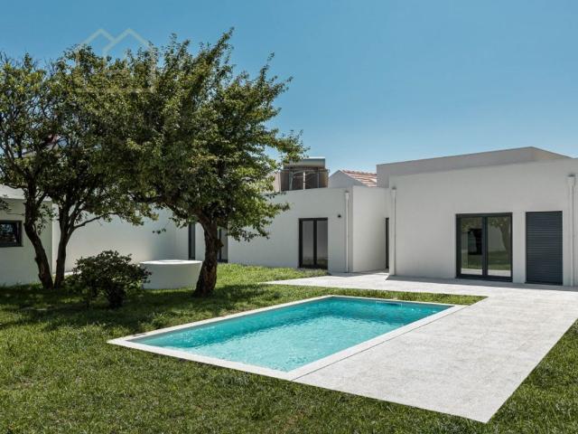 Casa de prestígio de 334 m² à venda Porto, Portugal