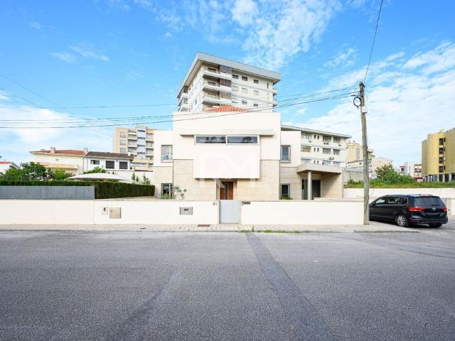 Casa de prestígio de 360 m² à venda Valongo, Portugal
