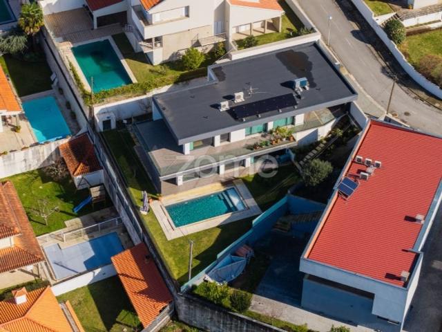 Casa de prestígio de 361 m² à venda Braga