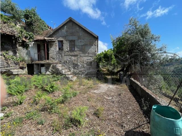 CASA DE SALGUEIROS/ CINFÃES