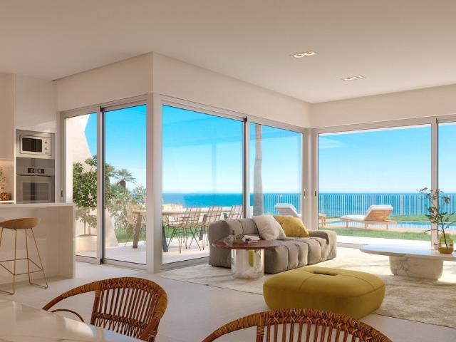 casa de tres dormitorios con jardín 10.93 m2 y espectaculares vistas al mar