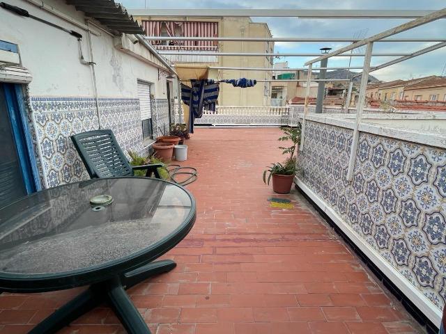 Casa de tres plantas en Elda