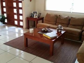 Casa de un piso en condominio en Agua Azul