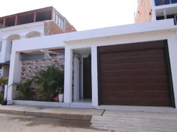 Casa de un piso en venta urb. Miraflores contry club