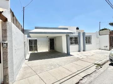 CASA DE UNA PLANTA A UNA CUADRA DEL BLVD MIGUEL ALEMAN