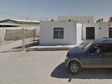 CASA DE UNA PLANTA DE EXCELENTE TAMAÑO Y UBICACION EN PUERTO PEÑASCO, SONORA